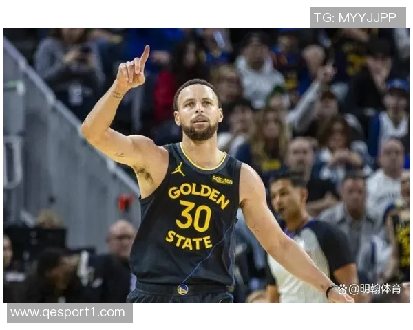 JR史密斯盛赞库里为历史最佳控卫退役后或成NBA前五球员