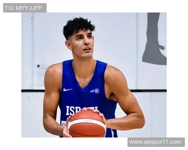 沃尔夫表现出色27号秀在比赛中砍下17分9篮板3助攻助力篮网取胜